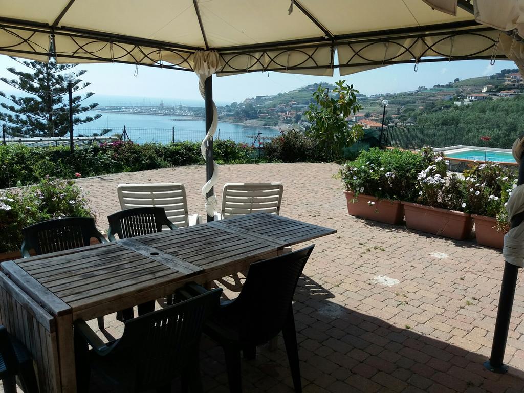 Villa Del Mare Ligure Terme & Spa Piscina A 37 Gradi Santo Stefano al Mare Eksteriør billede